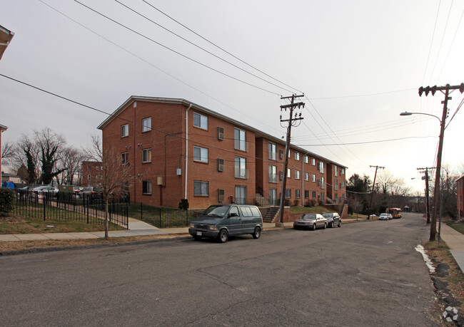 Building Photo - Wilmington Place Rental