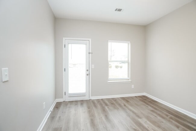 Photo - 564 Hideaway Dr