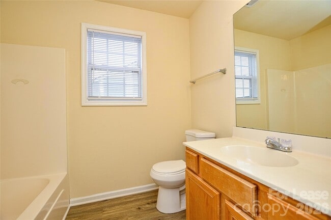 Photo - 8415 Spirea Ct
