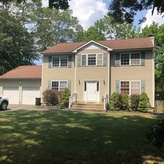 Apartments for Rent in Smithtown, NY