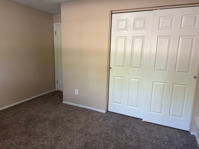 Photo - 4715 Scenic Cir Unit 4
