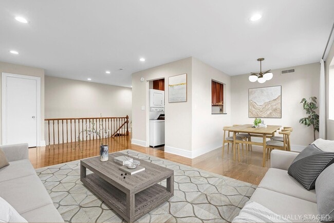 Photo - 140 McGlynn Pl