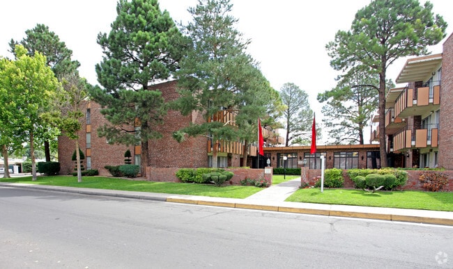 Lido Apartments