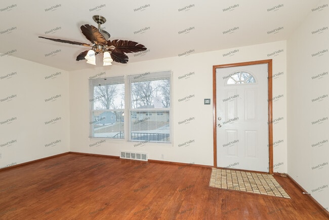 Photo - 8616 Elwyn Dr