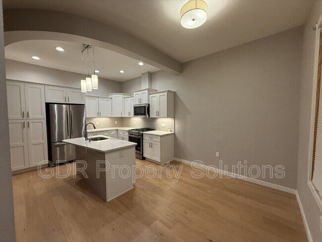 Photo - 3600 Central Ave SE