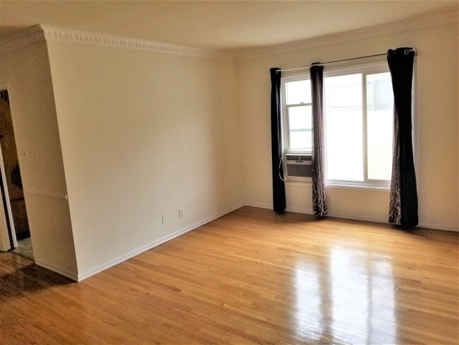 1225 S Bedford St Unit 5
