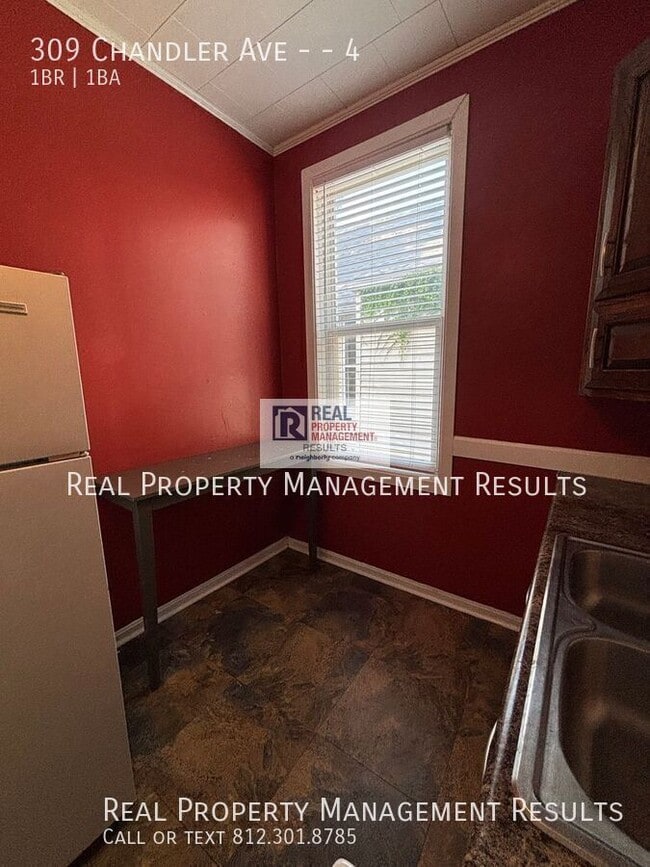 Photo - 309 Chandler Ave Unit 4