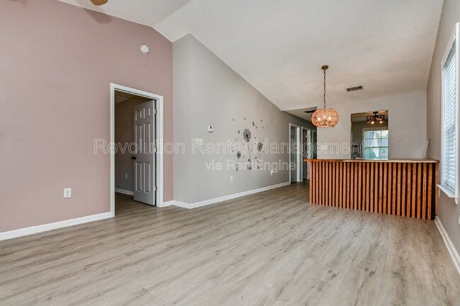 Photo - 1740 Summerwoods Ln