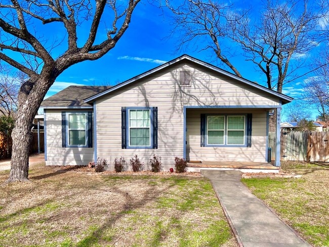 Photo - 936 Garden St Townhome