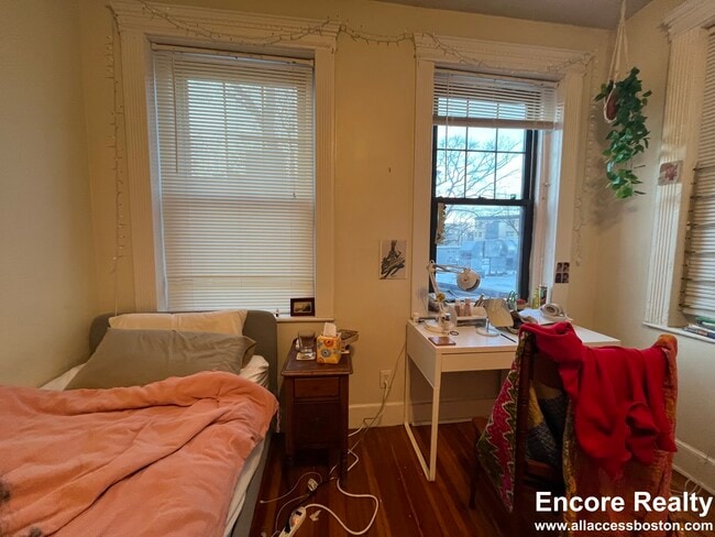 Photo - 1412 Commonwealth Ave Unit 8