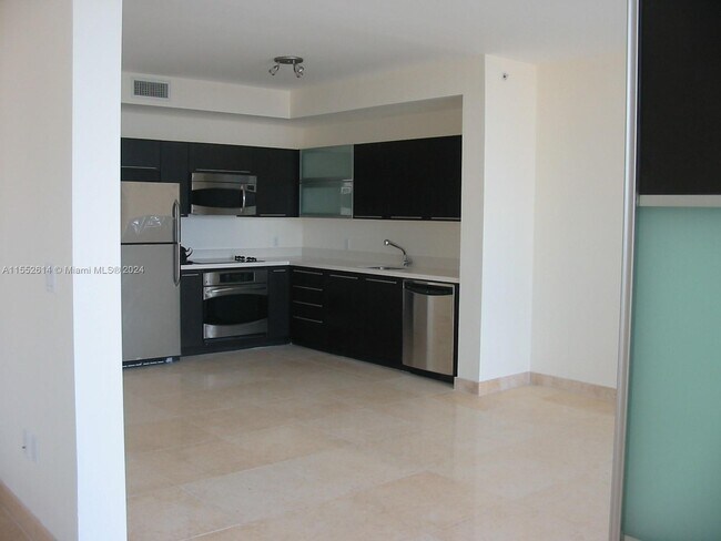 Photo - 90 SW 3rd St Unit 1511