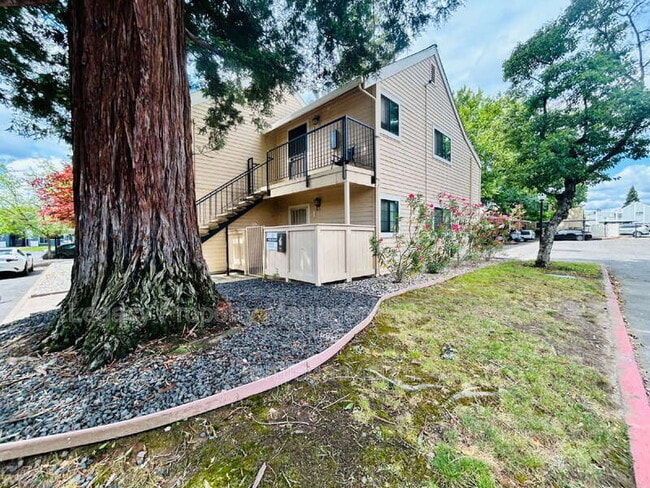Photo - 7445 Auburn Oaks Ct Unit Apt K