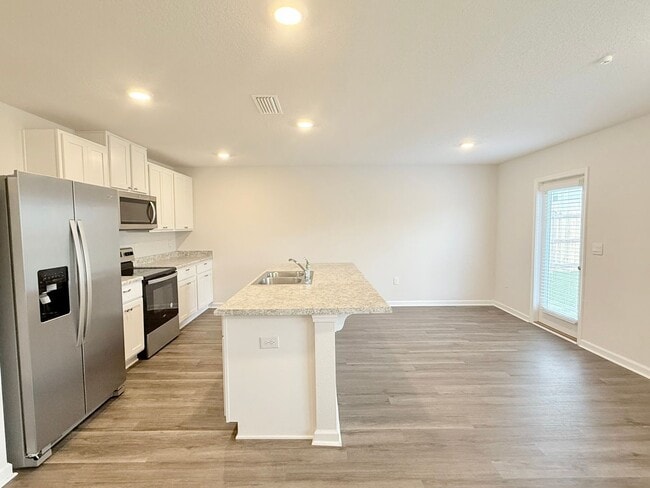 Photo - Modern 3-Bedroom Home in Bridlewood