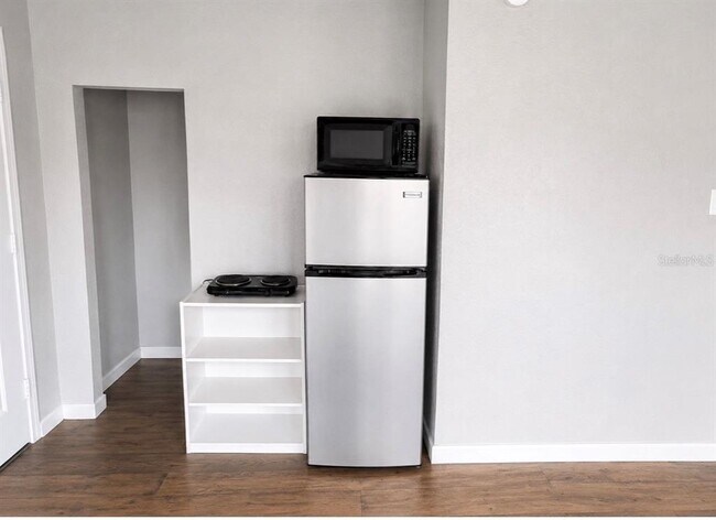 8010 SE US Hwy 301 Unit 3B