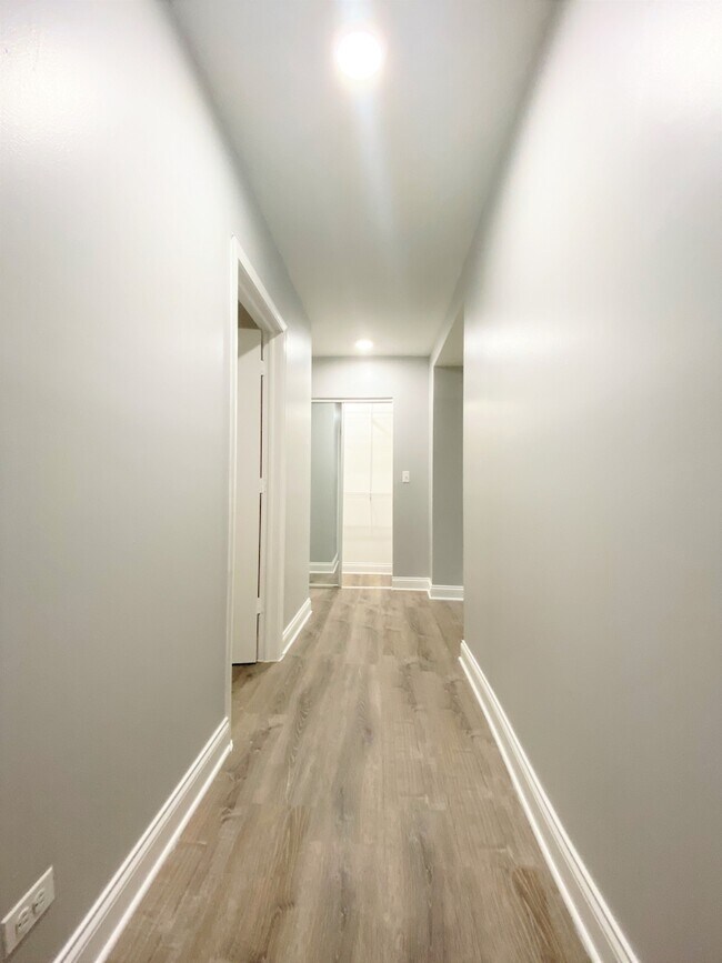 Photo - 4031 N Kenmore Ave Unidad 101