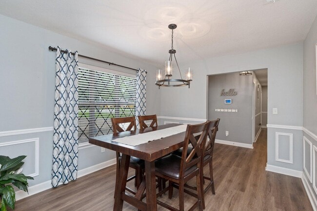 Photo - 615 St Martin Cove