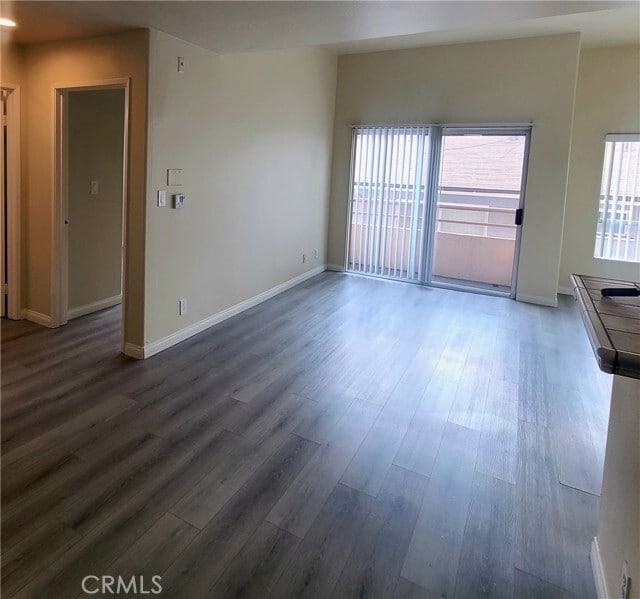 Photo - 5060 Kester Ave Unidad 208