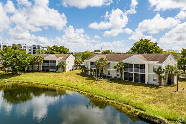 Photo - Inverrary on the Lake