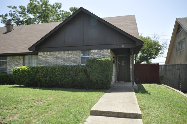 Photo - 7610 Thistle Ln Apartment Unit 7610 Thistle