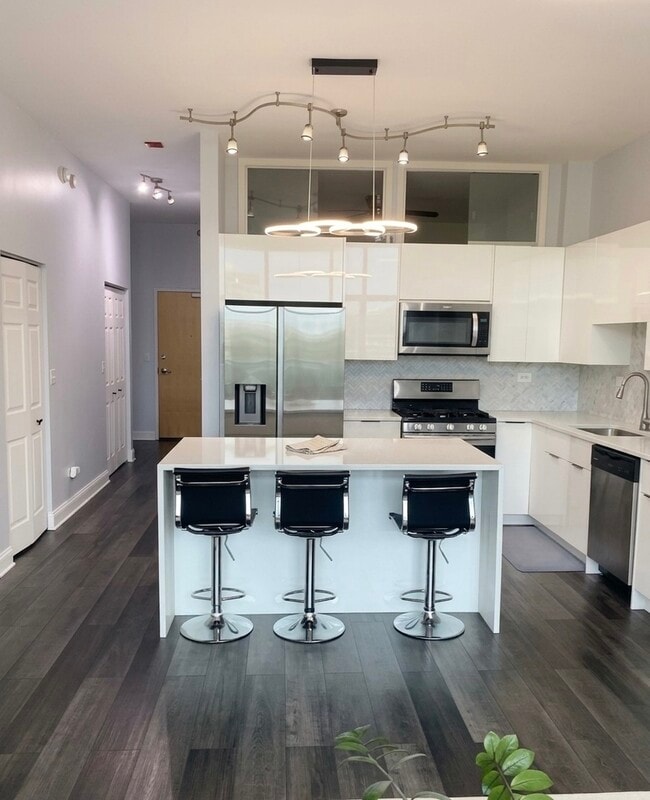 Photo - 1600 S Indiana Ave Unit 605