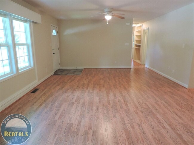 147 Woodland Dr
