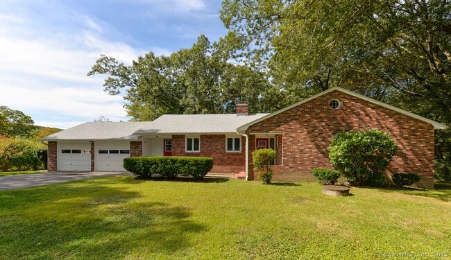 Building Photo - 62 Candlewood Lake Rd Rental
