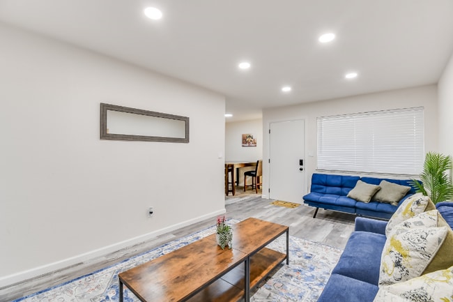 Photo - 1104 F St Unidad 6