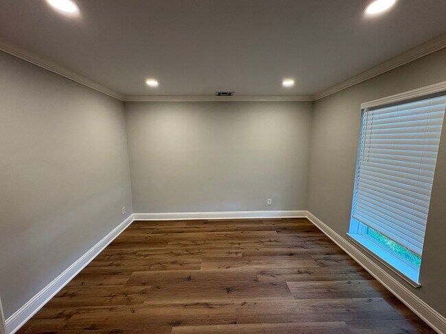 Photo - Beautiful 4 bedroom townhouse with incredible kitchen