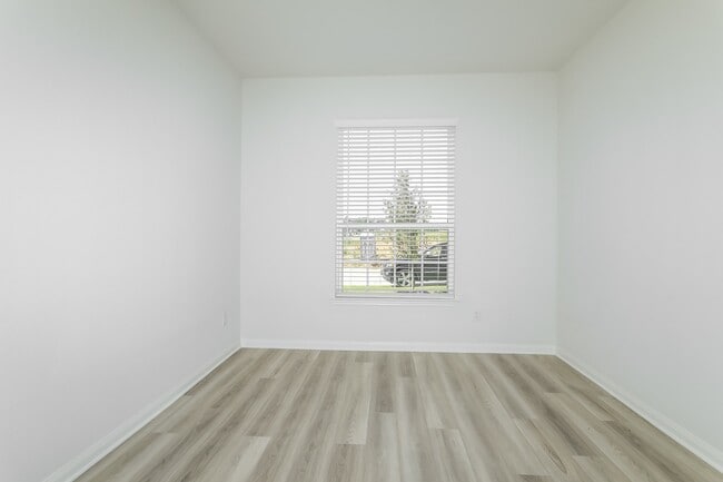 Photo - 26877 Steinbeck Dr