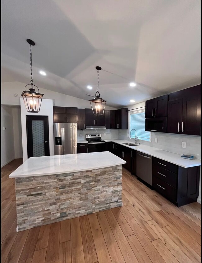 Photo - 2603 S 86th Ave