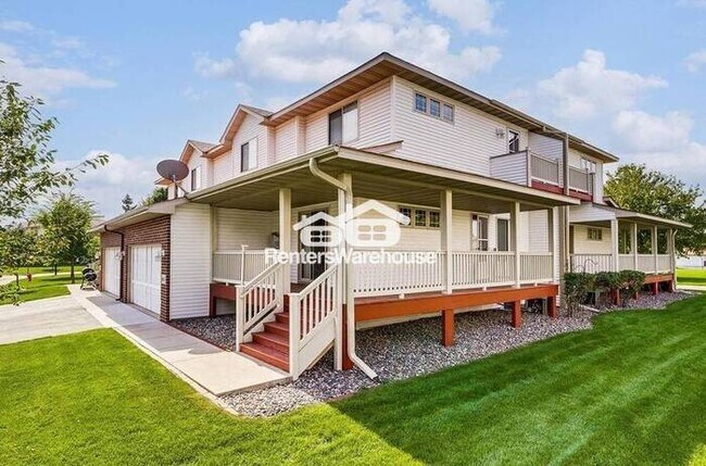 Photo - Modern comfort in a prime Brooklyn Park location.