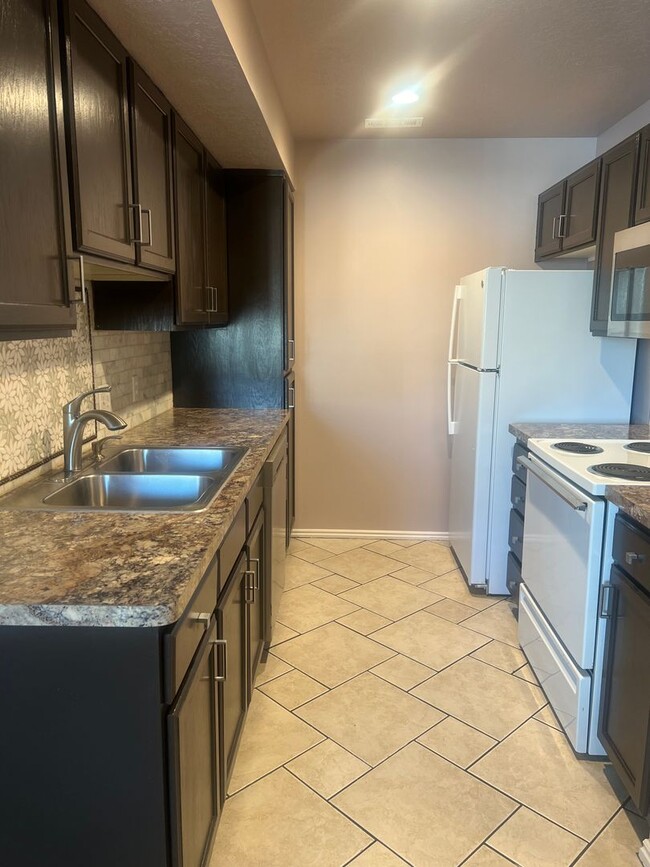 2 Bedroom Condo in Tooele - 2 Bedroom Condo in Tooele Unidad 310