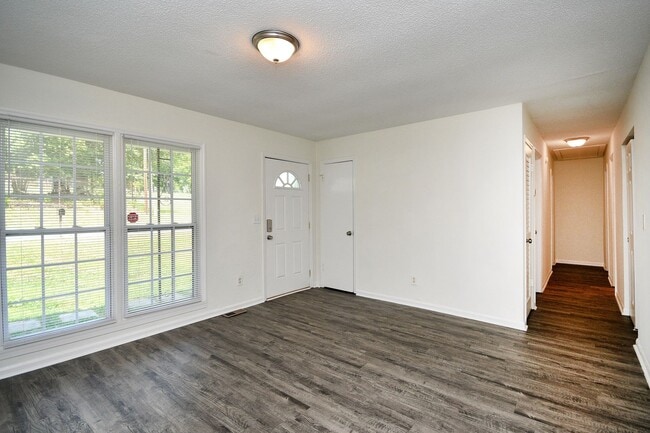 Photo - New Lower Price! Remodeled 3 bed / 1.5 bath home near downtown Spartanburg