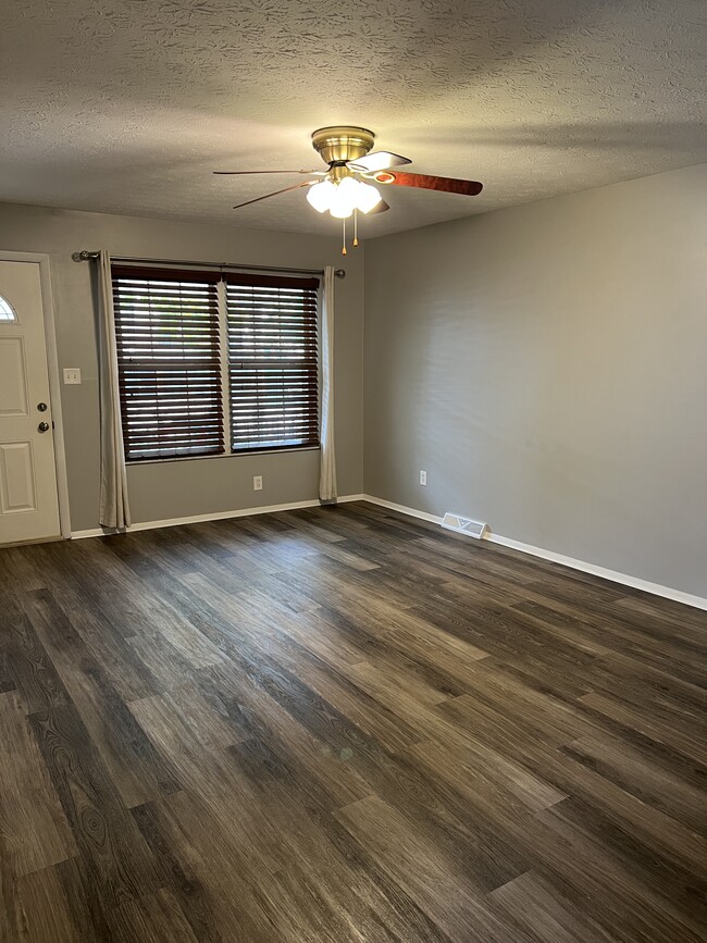 Photo - 366 Stephens Rd