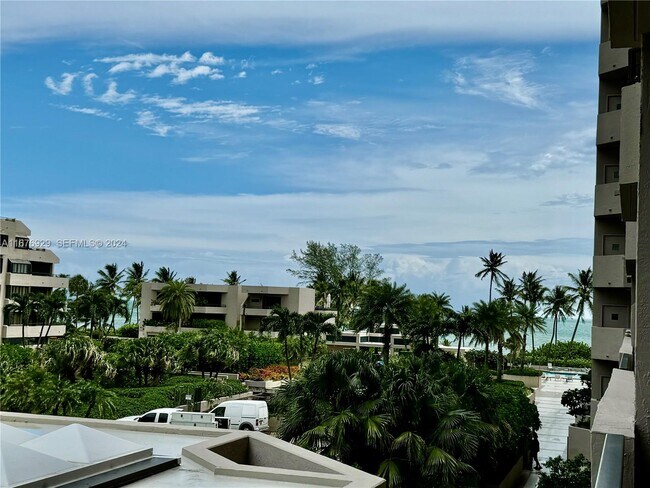 Photo - 201 Crandon Blvd Unit 324