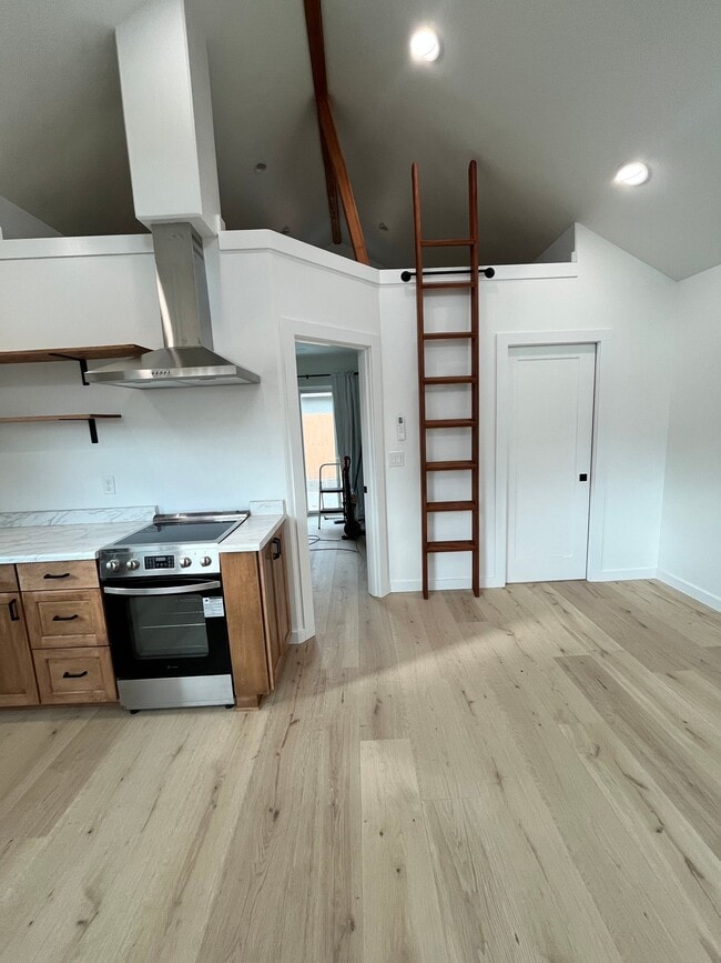 Photo - 1144 Helena St