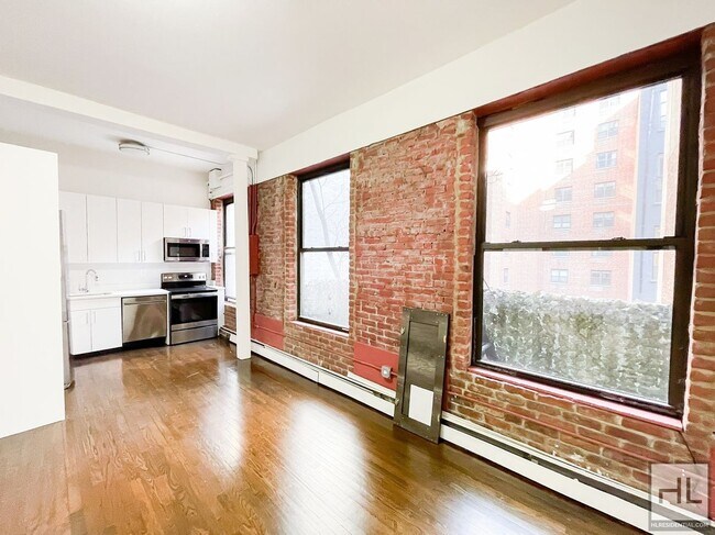 Photo - BROADWAY Unit 3FLR