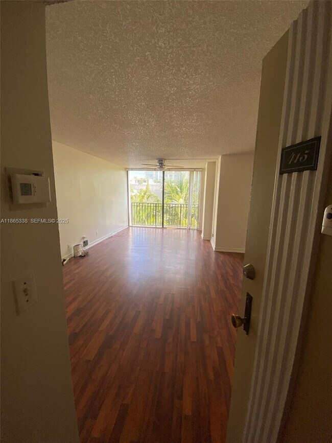 Photo - 16909 N Bay Rd Unit 415