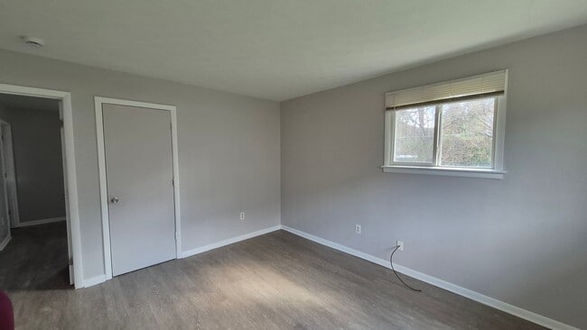 Photo - 250 E Nottingham Rd Unit 3