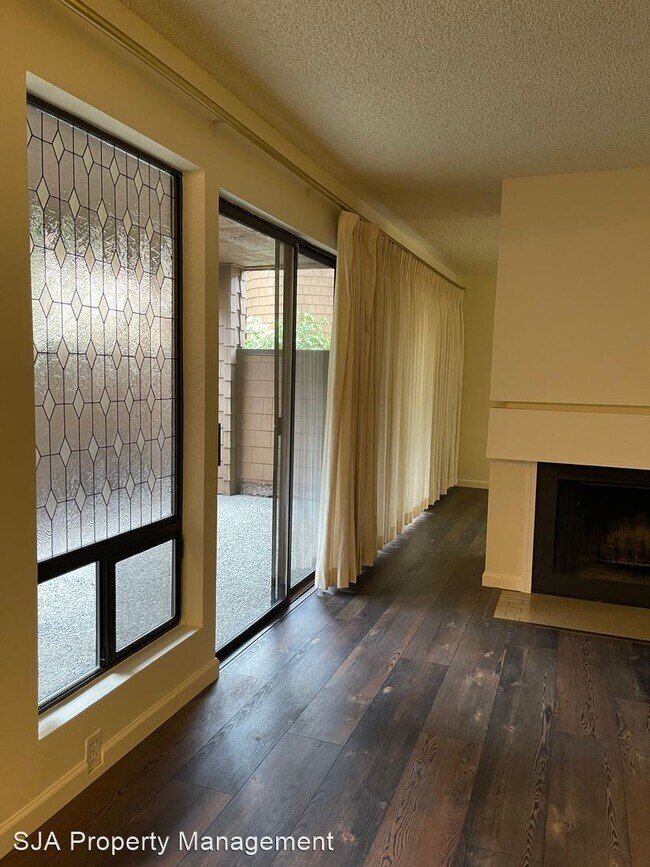 Photo - 1 br, 1 bath House - 11420 NE 128th Street...