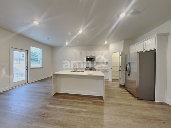 Photo - 3534 Shane Hill Rd SW