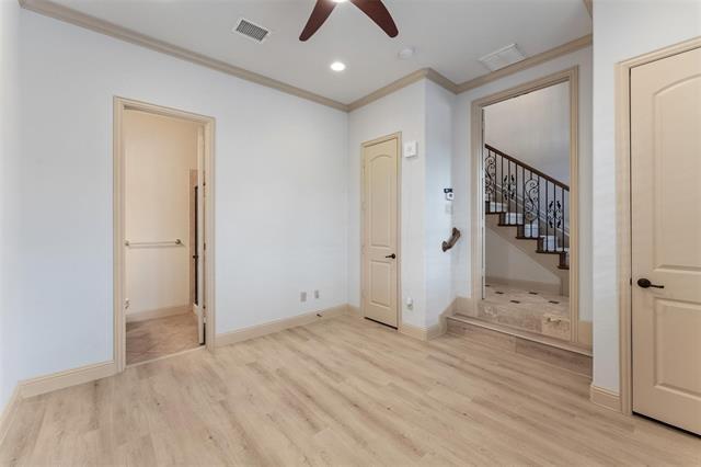 Photo - 7245 Parkwood Blvd