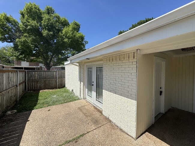 Photo - 2800 Springleaf Ct