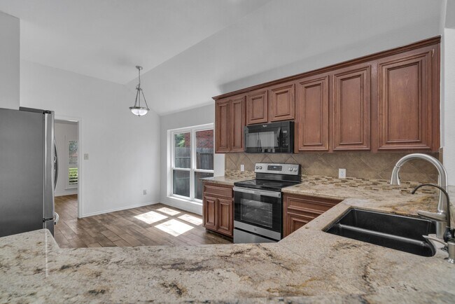 Photo - 28223 Fantail Dr