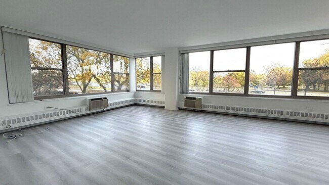 Photo - 3900 N Lake Shore Dr Unit 2K