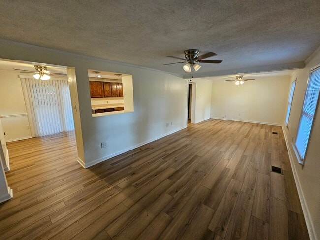 1318 Planters Dr