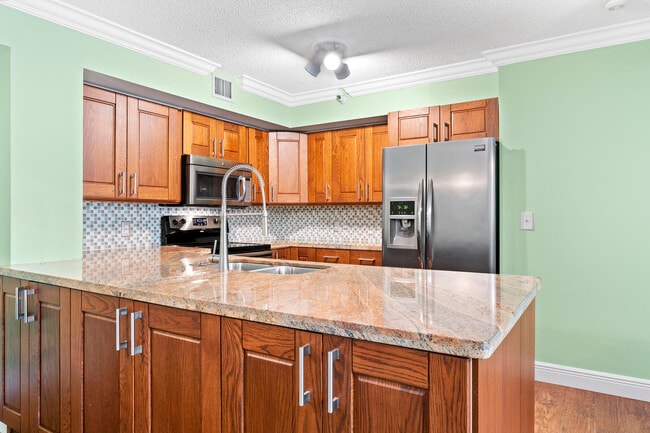 Photo - 140 Yacht Club Way Unit 207