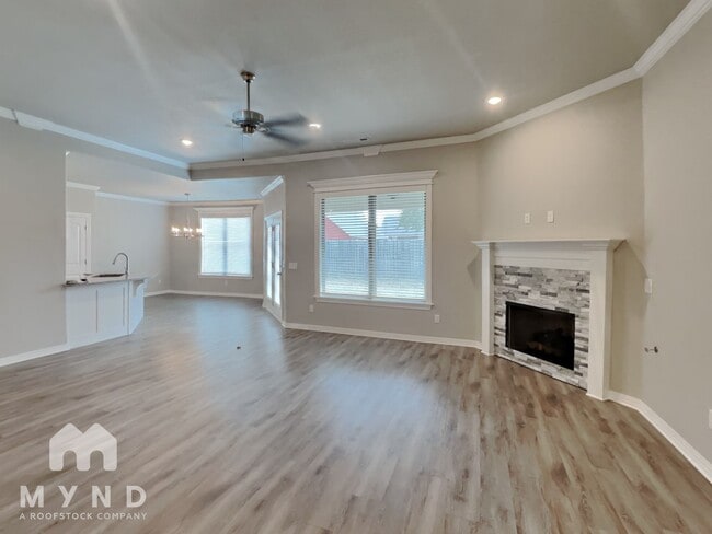 Photo - 1713 Woodhause Cir