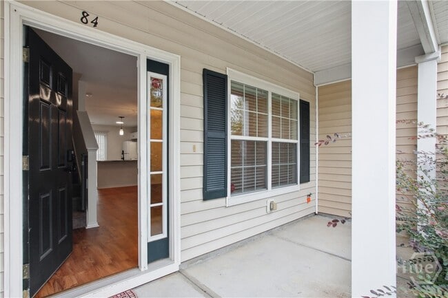 Building Photo - 84 Fairgreen St Rental