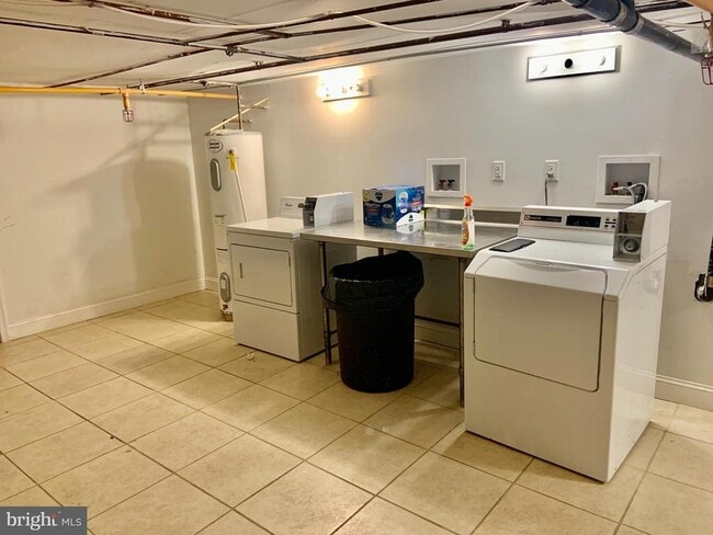 Photo - 4706 Chestnut St Unit 4B